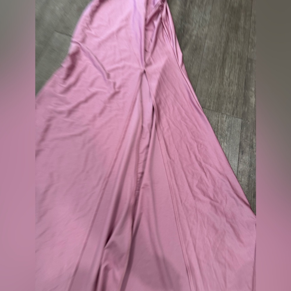 🍒BUNDLE 2 items for $8 

FINAL SALE✨

🌸BOUTIQUE long dress ✨ - Picture 8 of 9
